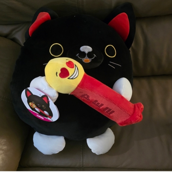 Zuru Snackle Luna Pez Cat 14” Jumbo Plush w/ Pez dispenser Snackles NEW! - Picture 2 of 5